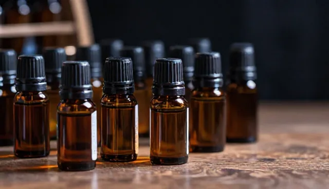 艾草精油性能与适用条件分析:限制条件探讨